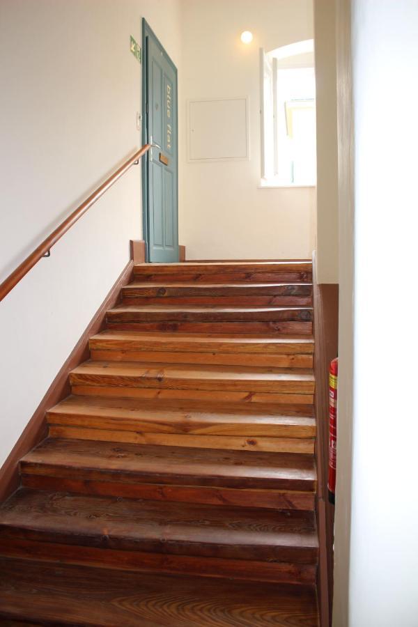 Blue Flat By Grazrentals Best Location & Free Parking Экстерьер фото