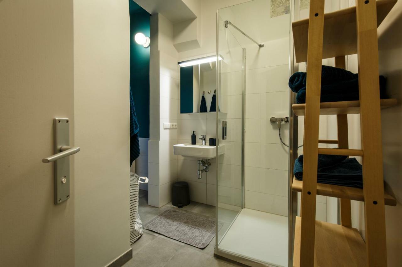 Blue Flat By Grazrentals Best Location & Free Parking Экстерьер фото