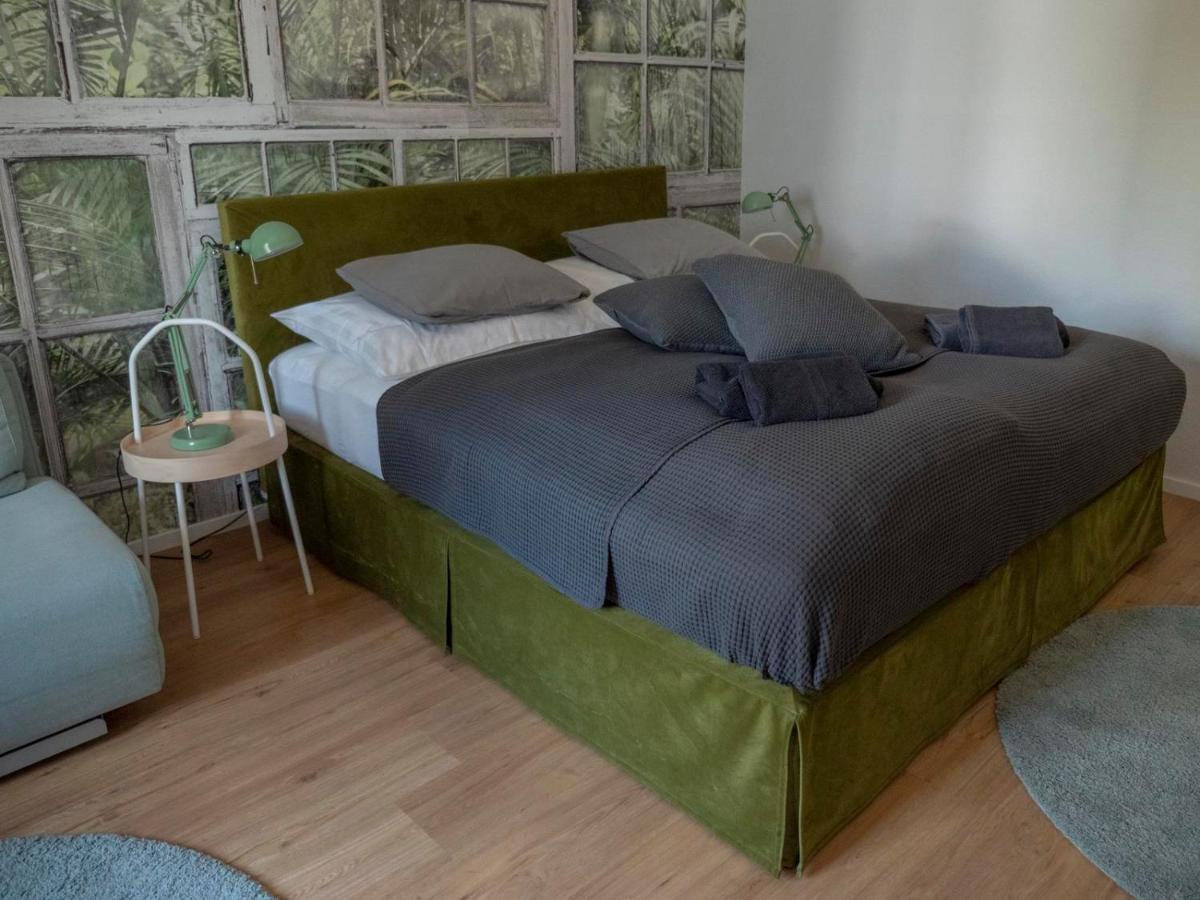Blue Flat By Grazrentals Best Location & Free Parking Экстерьер фото